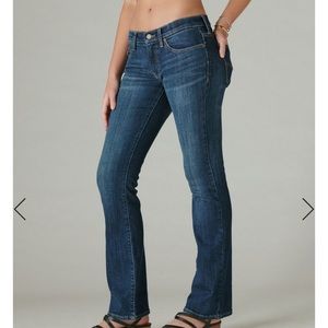LUCKY BRAND Mid Rise Sweet Bootcut. Size 0. Brand New. Dark Wash.